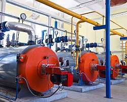Manutenção de caldeira a gás industrial