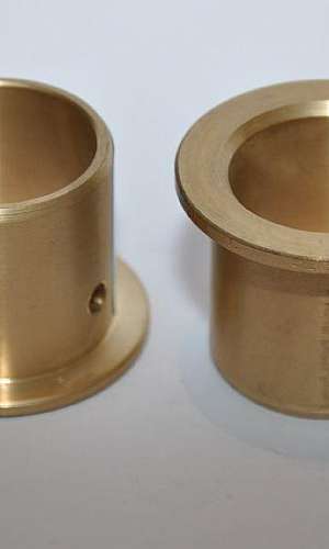 Bucha flangeada Bucha flangeada