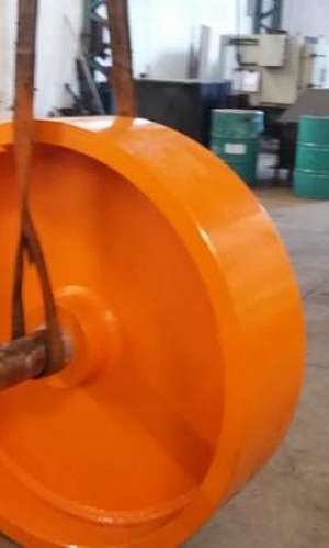 Serviços de usinagem e caldeiraria Serviços de usinagem e caldeiraria